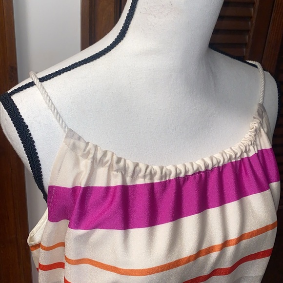 Comfort and casual dress - Picture 2 of 4